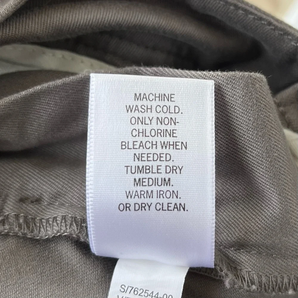 •Banana Republic Factory•  NWT Ryan Fit Taupe Chino Pants - Size 8 - Picture 9 of 10